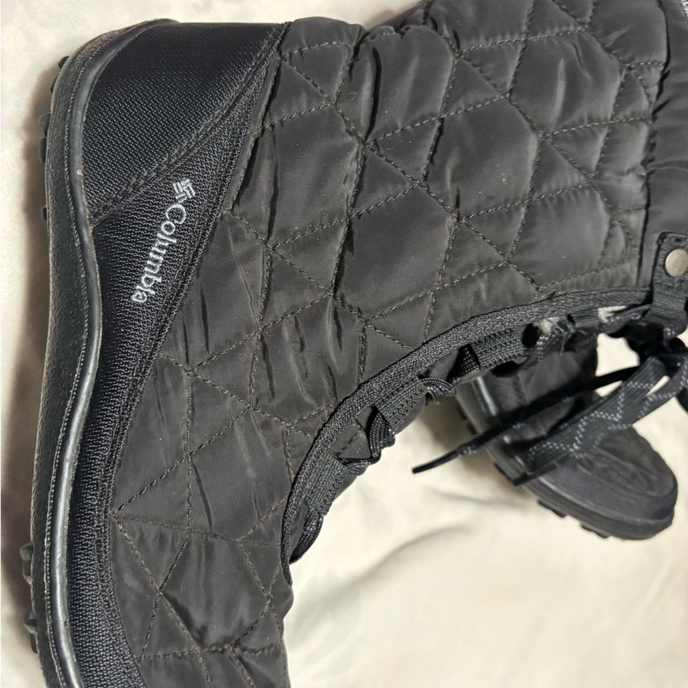 Columbia Women's Black Quilted Winter Boots - Picture 15 of 15